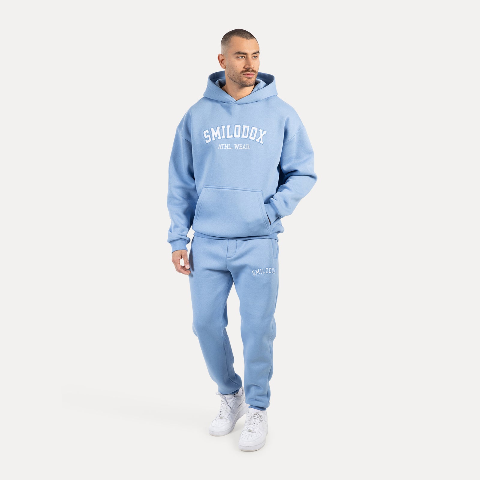 Blau