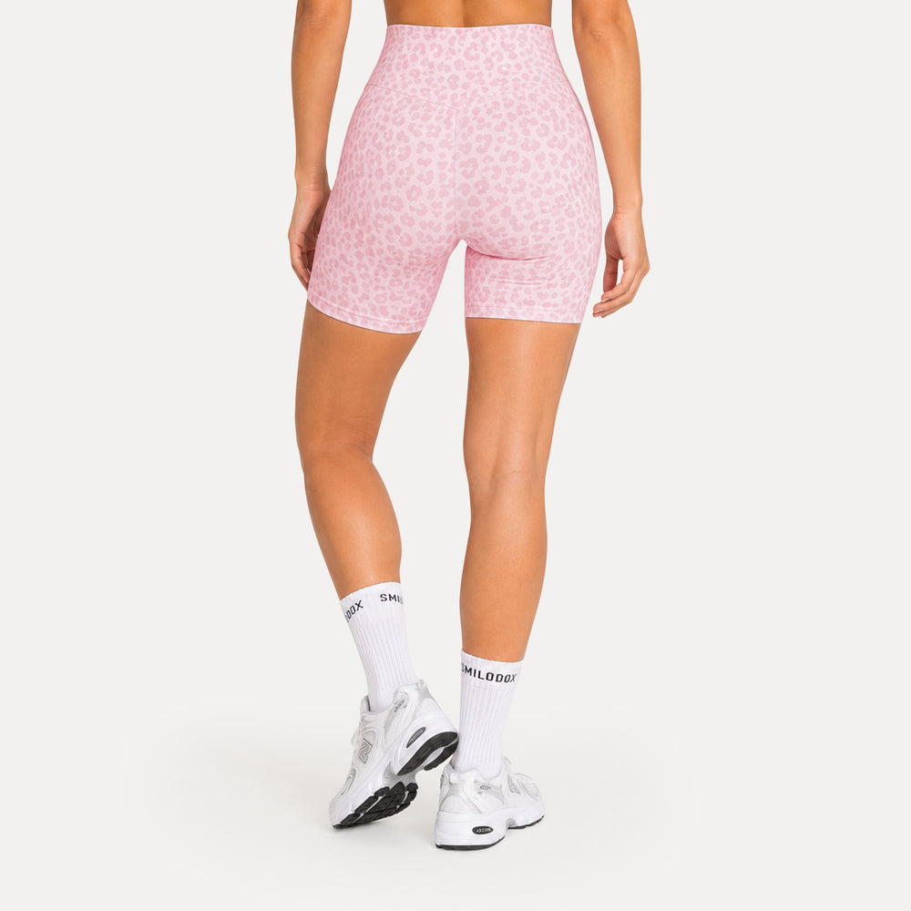 LEO Shorts Velvara