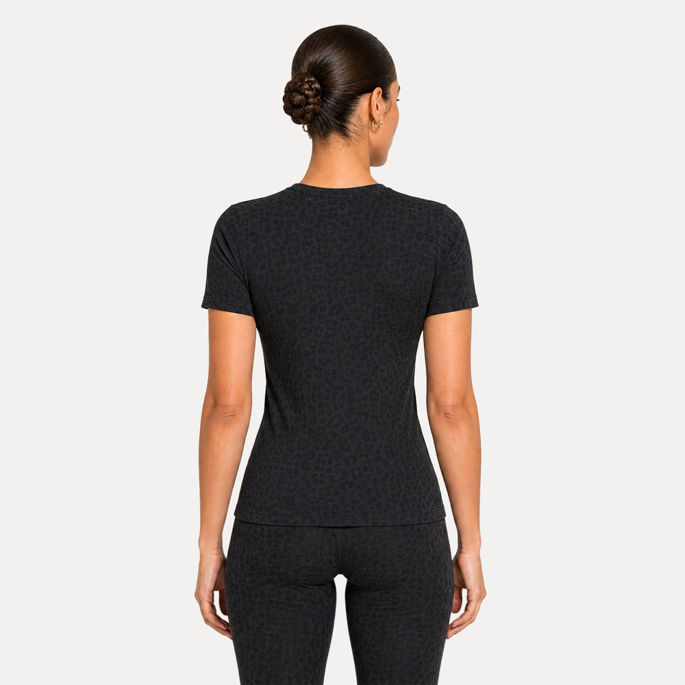 LEO T-Shirt Velvara